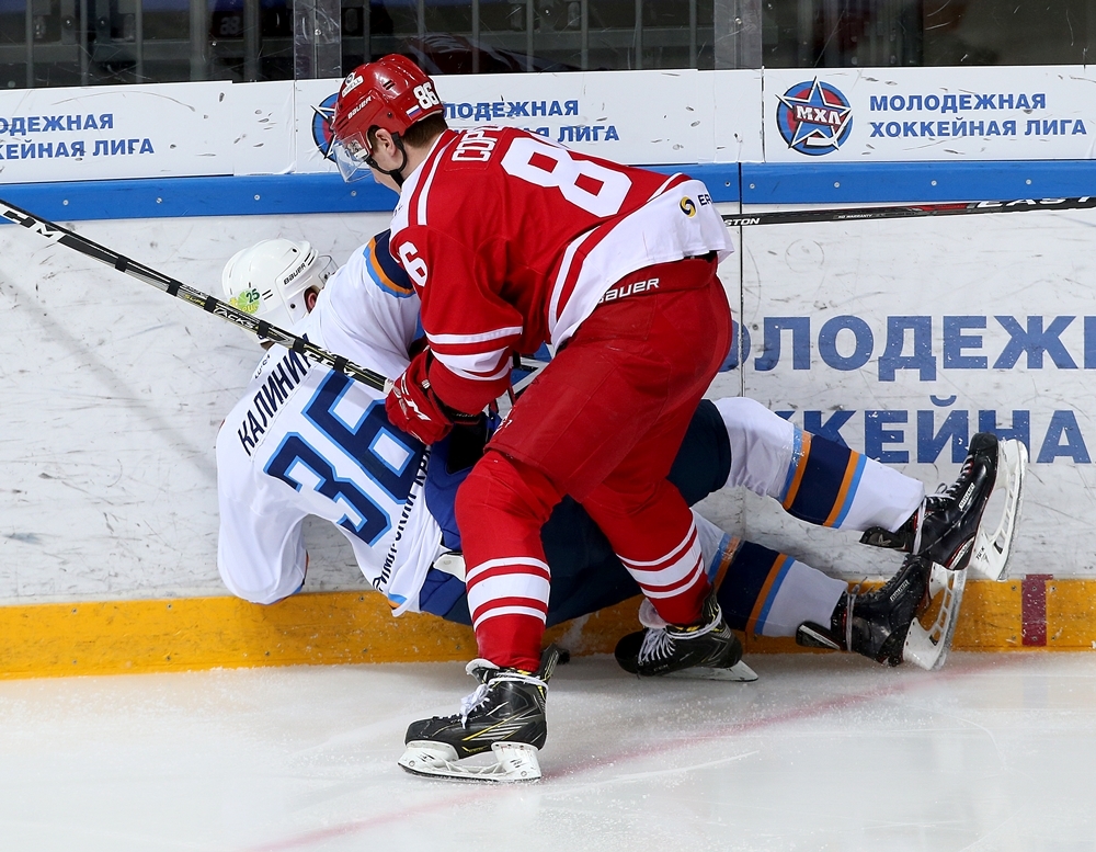 мхк спартак фото. максим махрин хоккеист. мхк спартак фото. молодёжка владивосток. сахалинские акулы федор 92.